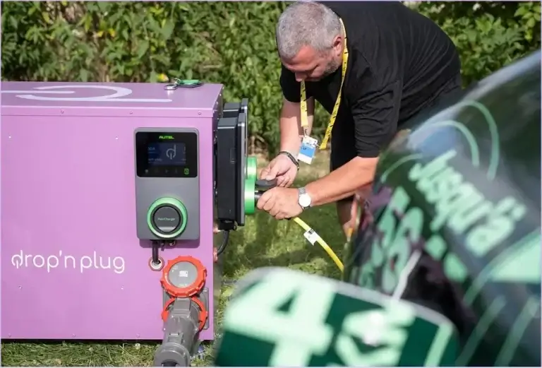 Borne de recharge mobile de véhicules électriques